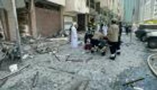 شرطة أبوظبي والدفاع المدني تسيطران على حريق نتج عن انفجار أسطوانة غاز