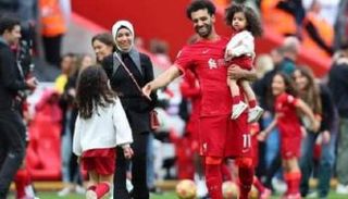 محمد صلاح وأسرته