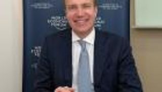 رئيس "دافوس":  نسخة المنتدى في 2022 هي الأهم منذ 30 عاما