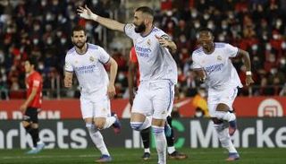 كريم بنزيما مهاجم ريال مدريد