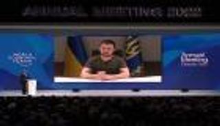 زيلينسكي في دافوس.. دعوة للضغط على روسيا واستعداد لتبادل الأسرى