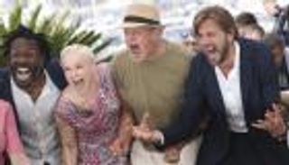 مهرجان كان 2022.. مثلث الحزن يتلقى وصلة تصفيق لمدة 8 دقائق