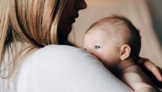 رضيع حديث الولادة - أرشيفية