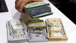 قفزة حادة في سعر الدولار بلبنان