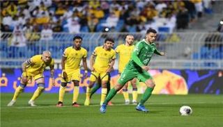 ما هي القنوات الناقلة لمباراة النصر والأهلي؟