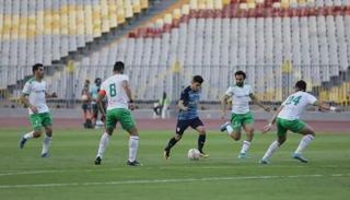 من مباراة بيراميدز والمصري البورسعيدي في الدوري المصري