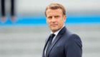 قمة بروكسل.. الأزمة الألمانية تضع ماكرون وحيدا في القيادة