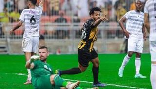 موعد مباراة الاتحاد والطائي في الدوري السعودي والقنوات الناقلة