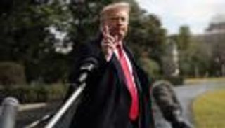 "ليس لها مثيل".. ترامب يحذر من حرب عالمية ثالثة