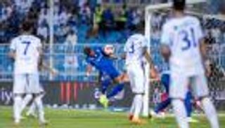 ترتيب الدوري السعودي.. الهلال يخطف صدارة الاتحاد بهدية الطائي