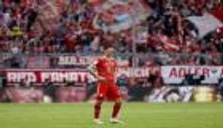 رغم انهيار برشلونة الاقتصادي.. ليفاندوفسكي يعلن نهاية رحلته مع بايرن ميونخ