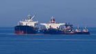 فرنسا عن "احتجاز" إيران ناقلتَي نفط يونانيتين: "انتهاك خطير"