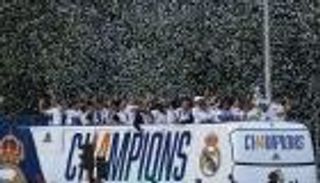 دموع مارسيلو ومفاجأة مودريتش.. 10 صور تلخص احتفالات ريال مدريد الأوروبية