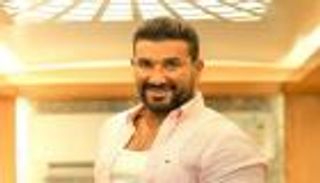 أحمد سعد: "أكل عيشي هو الرقص" (فيديو)