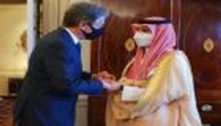 مباحثات سعودية أمريكية.. سلوك إيران وناقلة النفط يتصدران