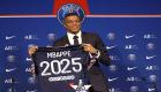 بعد تجديد مبابي.. باريس سان جيرمان يُبرم أولى صفقاته الصيفية