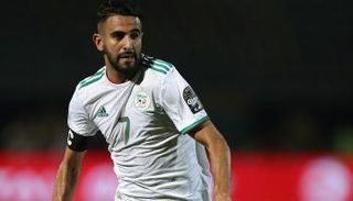 رياض محرز نجم منتخب الجزائر