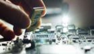 إدارة بايدن تتوقع استمرار أزمة الرقائق حتى 2024