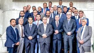 المشاركون في جلسة سرت يتوسطهم عقيلة صالح وفتحي باشاغا
