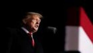 1.2 مليون دولار إيرادات.. ترامب يهاجم الانتخابات بدور السينما