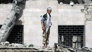 عنصر من مليشيات الحوثي