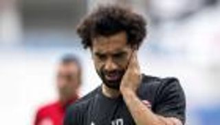 الدوري الإنجليزي.. 4 أندية تضع محمد صلاح في دائرة الخيانة