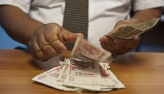 تباين أسعار العملات الأجنبية في الجزائر