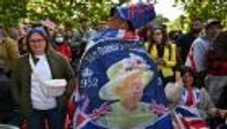 اليوبيل البلاتيني للملكة إليزابيث.. انطلاق الاحتفالات في بريطانيا (صور)