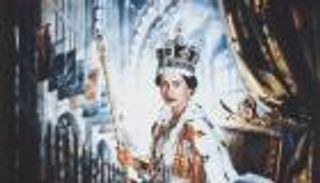 4 حقائق مذهلة عن فستان الملكة إليزابيث في "يوم الجلوس على العرش"