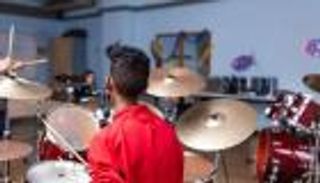 قرع الطبول وعلاج التوحد.. دراسة تكشف نتائج إيجابية