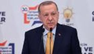 أردوغان يٌحمّل التضخم والليرة مسؤولية تباطؤ اقتصاد تركيا