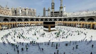 السعودية تستقبل أولى طلائع الحجاج- أرشيفية