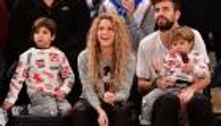 انفصال شاكيرا وبيكيه.. القضية الأولى تلوح في الأفق