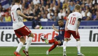 مباراة فرنسا والدنمارك