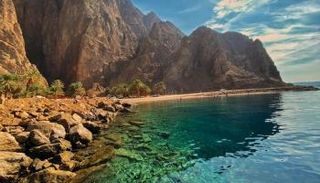 وادي طيب.. أحد أفضل أماكن السياحة في نيوم