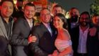 الفنان محمد ثروت يحتفل بخطوبة نجله (صور)