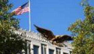 مصممو أزياء تكساس في مصر.. والسفارة الأمريكية تستقبلهم بحفل