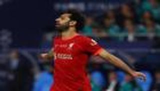 بعد وعد برشلونة.. مستقبل محمد صلاح في عيون نجوم الكرة المصرية