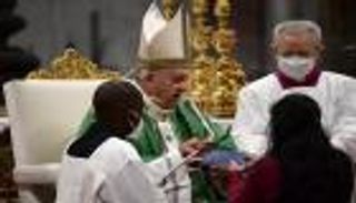 "إعلان الإنجيل".. دستور جديد بالفاتيكان يدفع بالمرأة لمناصب قيادية