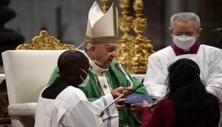 البابا فرنسيس بابا الكنيسة الكاثولكية