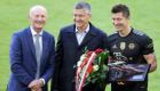 رسالة حاسمة.. رئيس بايرن ميونخ يصدم ليفاندوفسكي