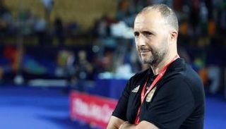 جمال بلماضي مدرب منتخب الجزائر 