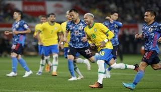 نيمار مهاجم البرازيل
