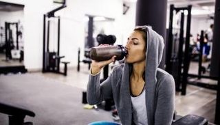 شرب الماء بعد التمرين من الأمور المهمة