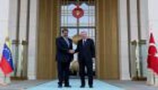 في حضور مادورو.. أردوغان يعلن عزمه زيارة فنزويلا في يوليو