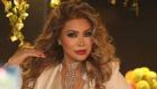 نوال الزغبي تلفت الأنظار بإطلالة جريئة.. و"القاهرة تستقبلها بصدمة"