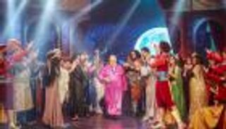 مسرحيات مصرية.. صبحي والفخراني وأشرف عبدالباقي يتألقون في عروض صيف 2022