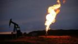 انفجار تكساس يصدم واشنطن.. هبوط كبير لعقود الغاز