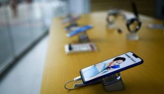 3 شركات صينية تحصد ثمار انسحاب سامسونج وأبل من روسيا