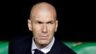 تدخل رئاسي.. كواليس اقتراب زيدان من تدريب باريس سان جيرمان